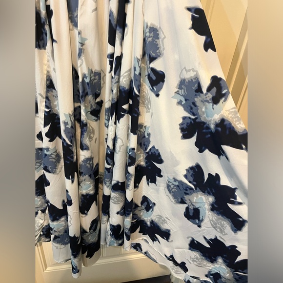 Long Flowy Skirt - Picture 3 of 3